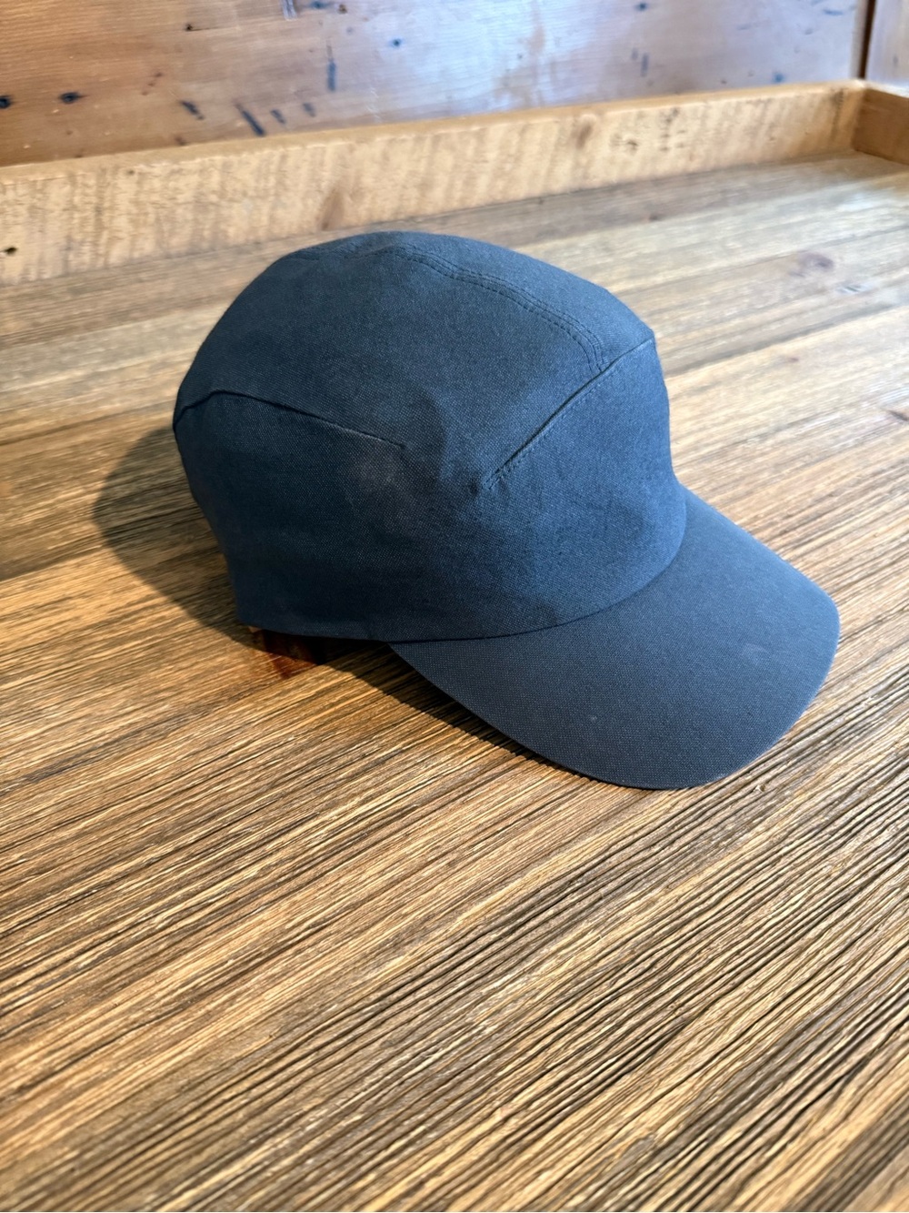 Lululemon navy multi panel Cap